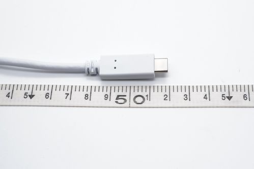 轻盈高效，联想小新CC 100氮化镓充电器体验 电脑的悠长续航伙伴